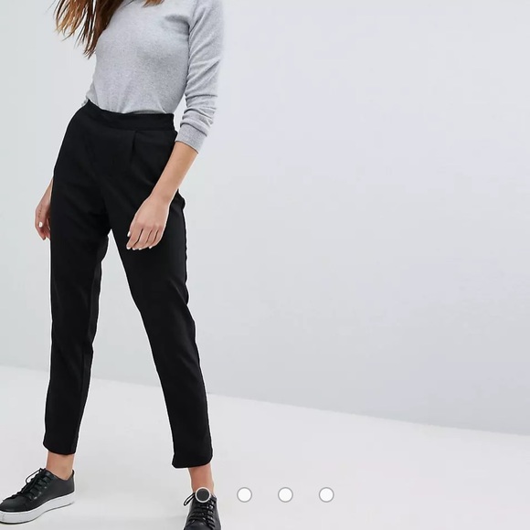 Slim leg trousers with pockets - Picture 4 of 8